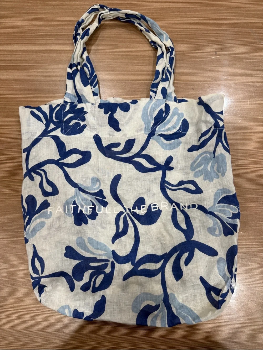 Faithfull The Brand Ensola Tote Bag 100% Linen Blue Floral White Beach Market